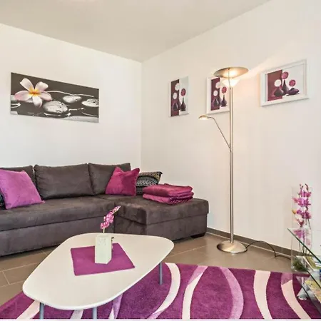 アパート Iluna フリードリヒスハーフェン